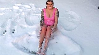 Snowbound Swingers: Two Married Couples, Massive Naturals, Piss Play and Licking