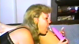Two Vintage Lesbians Get It on with Tongues and Dildos