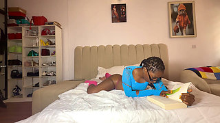 Horny Nerd Reading, Squirting and Pussyfarts