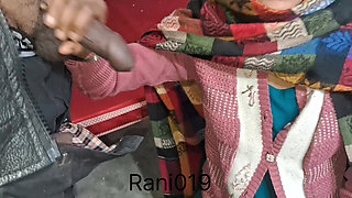 Desi hauswaif Rani bhabhi ki chudayi devar ne bhabhi ko ghodi bana ke choda