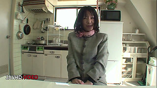 Mature Kiyoe Majima Pleasures Her Hairy Pussy with a Vibrator