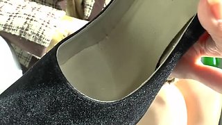 German MILF Lady Victoria Valente Pee in High Heels - Foot Fetish POV JOI