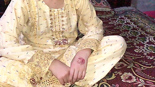 Horny Big Ass Stepsister Jerks My Big Cock With Her Soft Hands