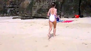 Sunbathing MILF Amateur Video