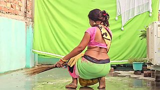 Housewife Bhabhi gets down with her landlord to pay off her debt