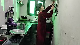 Desi Bhabhi Kitchen Fuck