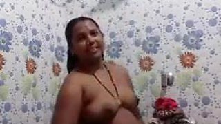 neighbour chachi recording bath for young boyfriend