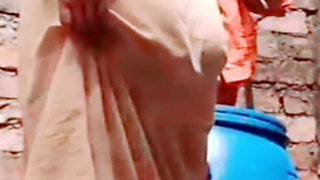 The Neighbor Saw Me Taking a Bath, Showing My Friend Dancing and Masturbating Together