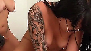 Sensual Latinas Seduce Young Photographer and Fuck During Photo Shoot