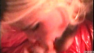 Arousing Blond hair babe Opens Up Her Mouth And Poon