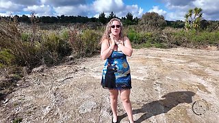 Lost On A Road Trip: Heidi Got Super Horny In The Car!