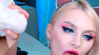 Blonde Bombshell Naughty Oral Seduction