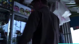 Tongue pierced Thai MILF gets picked up