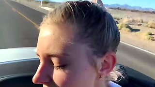 Blonde youthful adult flashes her culo in a car