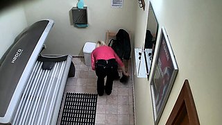 Slow Pussy Masturbation in Public Solarium