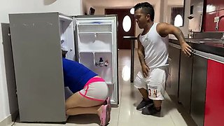 Julianaburning Stepsister Stuck in Fridge - Huge Ass Makes Me Cum on Her Belly