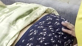 I Fucked My Sexy Stepsister-in-law When She Came in Front of Me Wearing Saree