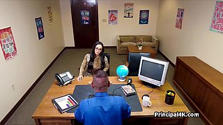 Busty Tits Stepmommy Drops Tiger Top And Rides Principal - Große Titten