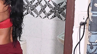 Desi Old Step Father Watches Step Daughter Bathing and Has Hardcore Sex and Pussy Sucking Indian Hindi Video