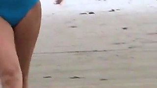 I Get Excited on the Beach and I Take My Husband's Best Friend to Fuck Me, His Cock Is Delicious