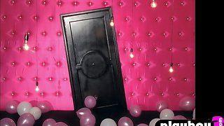 Big knockers blond hair babe mature exposed steamy body