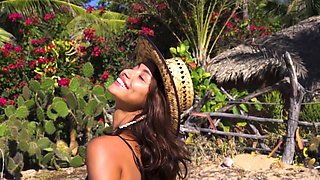 Petite Mexican babe strips at the beach