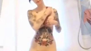 Tattooed Babe In The Bath Tub: Fansly  Solo Porn