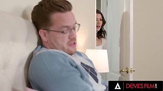 Caught Fapping! Natalie Brooks Sees In-Law Jerking Off & Takes Over With Blowjob