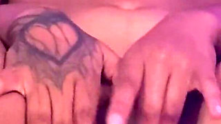 I Play with My Clitoris with a Happy Ending