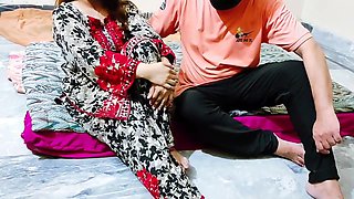 Pakistani Amateur Beautiful Young Couple Having Fun On Floor-big Ass Natural Big Tits