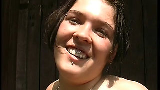 Chubby teen pushing that white toy in her hole on the sun