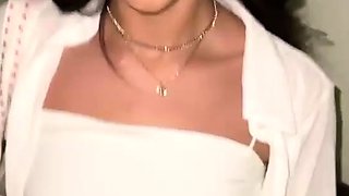 Perfect-Body Gal Penelope Woods Gives Head After A Date