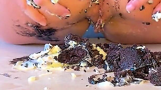 My First Cake Smashing with My Ass