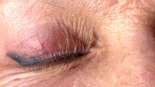 Mature Lady Facecum Huge Load on Eye