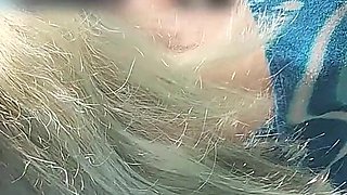 A Sneaky Blowjob in the Car