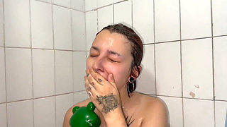 hair- and- body- washing- with- new- staff
