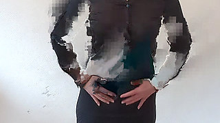 Subscribe MYM. FANS Faucettes goes under the desk