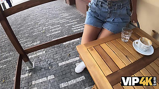 VIP4K. Blondie had fun in a public toilet