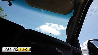 Bangbros - Amiee Cambridge sucks johnny's big shaft in the pound bus before taking a facial