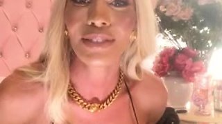 Glam Mia Isabella Close Up With TS Friend