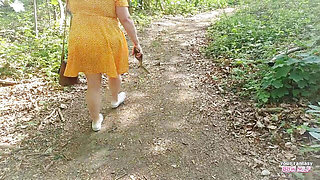 I hope no one saw me flashing my big tits in the woods (homemade ass pussy masturbation mature cheating wife aunt bbw_wife)