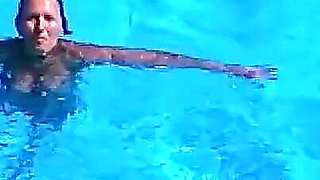 How a Sexually Lonely Housewife on Vacation in the Pool Learns to Dive