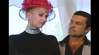 Julie Silver In Raunchy Chic Gangbang