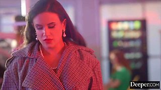Mad Penny Barbers Busty Public Seduction of Manuel Ferrara