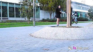 Blooming Lara Croft's fakings video