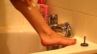 Piss Pants in Bathtub