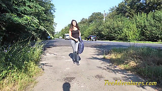 Pee trough my short shorts - Waiting for her boyfriend with her bladder full