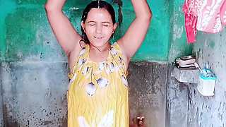 I went to bhabhi's house during summer vacation and enjoyed a lot with my lovely bhabhi, Full Hindi Viral Video