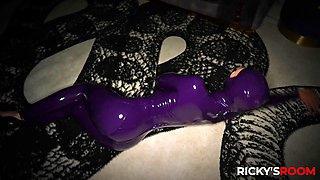 Rickysroom nichole saphir and liz jordan assfucking bang in latex bodysuits