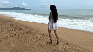 Black Classic Stiletto High Heels with No Back, 12 Cm Heels on Me and on the Beach, in the Sand